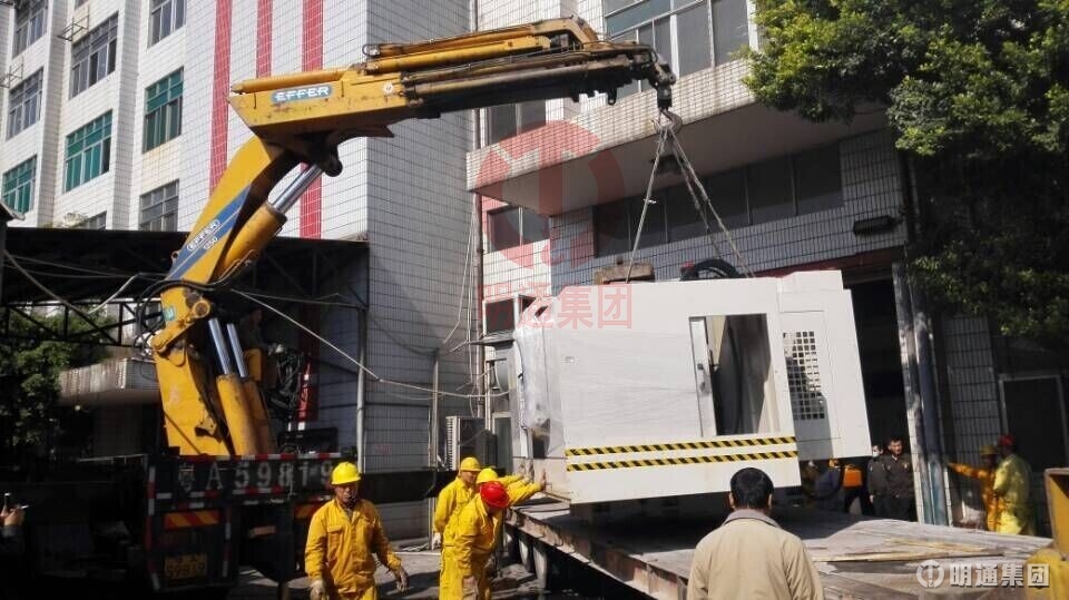 精密加工中心搬運