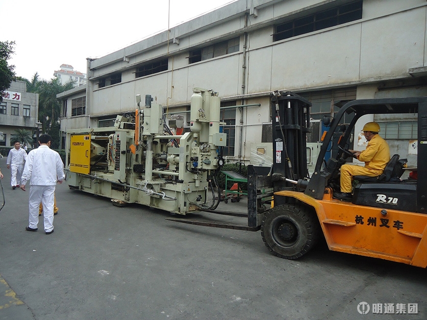大型(xíng)汽車配件廠整廠搬遷(qiān)